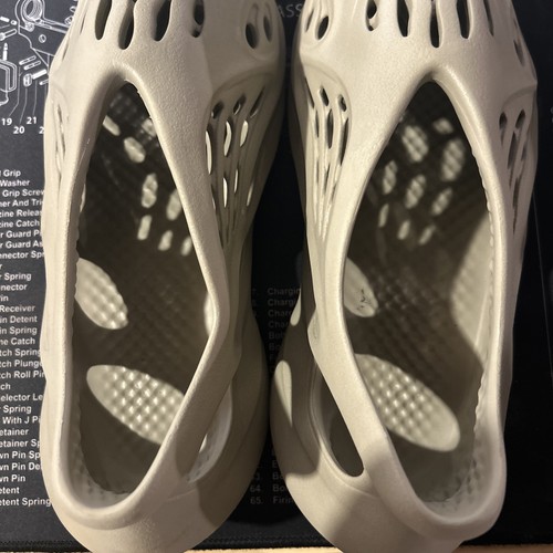 Size adidas yeezy foam - size,